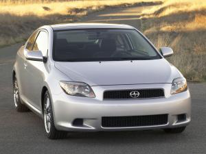 Scion tC 2005 года